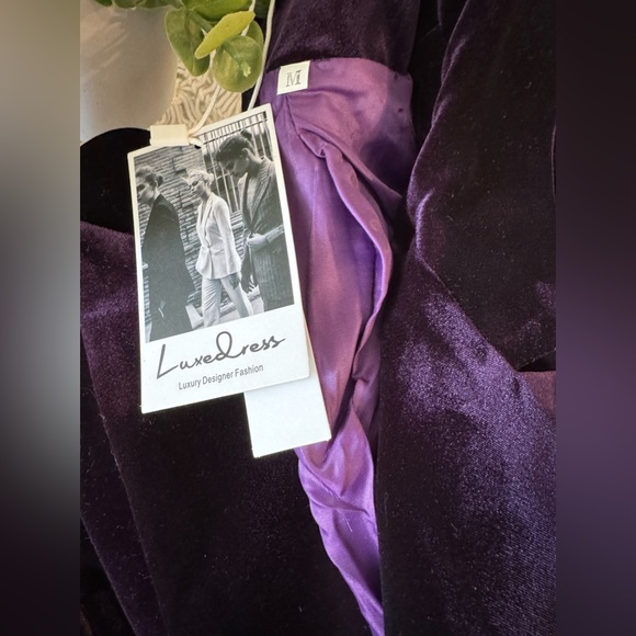 NEW!! LUXURY LAPEL COLLAR LONG SLEEVE VELVET BLAZER MATCHING SET - PURPLE - Picture 7 of 8